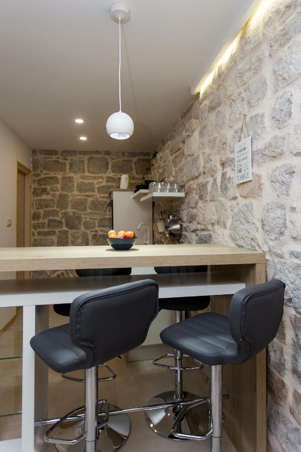 Studio Apartman "Brce" Kaštela Exterior foto