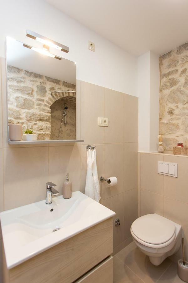 Studio Apartman "Brce" Kaštela Exterior foto